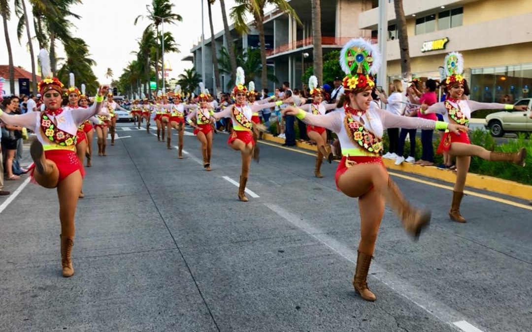 Realizan Carnavalito de Verano en Veracruz