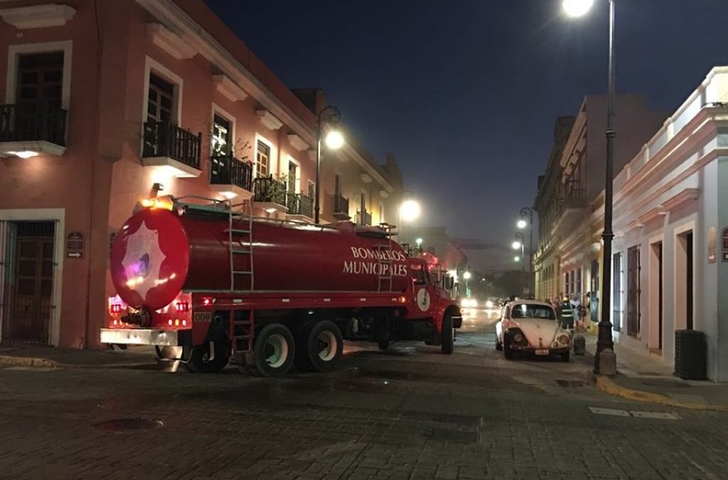 Quema de olla de alimentos provoca movilización de bomberos