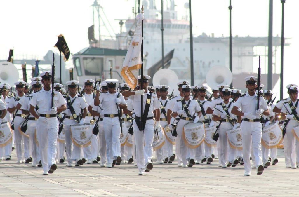 Desfile militar en Veracruz (VER VIDEO)