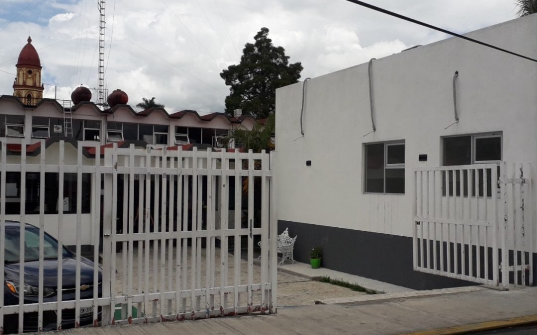 Se quejan trabajadores de la jurisdicción sanitaria de Orizaba por falta de pagos