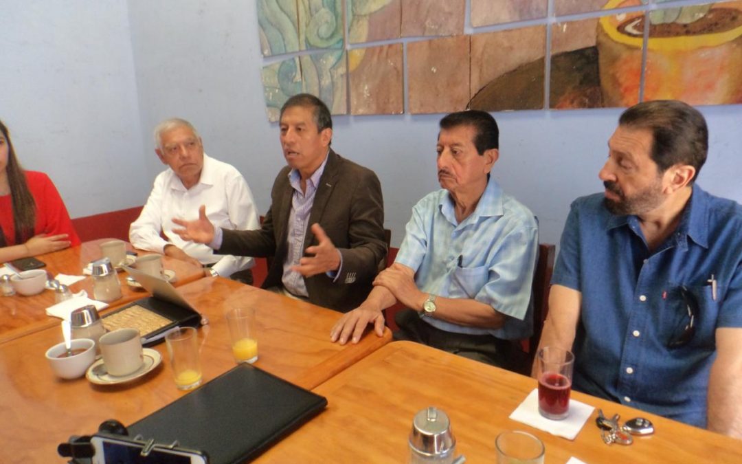 Ingenieros y Arquitectos asociados de Veracruz satisfechos con la propuesta de Arturo Rivera