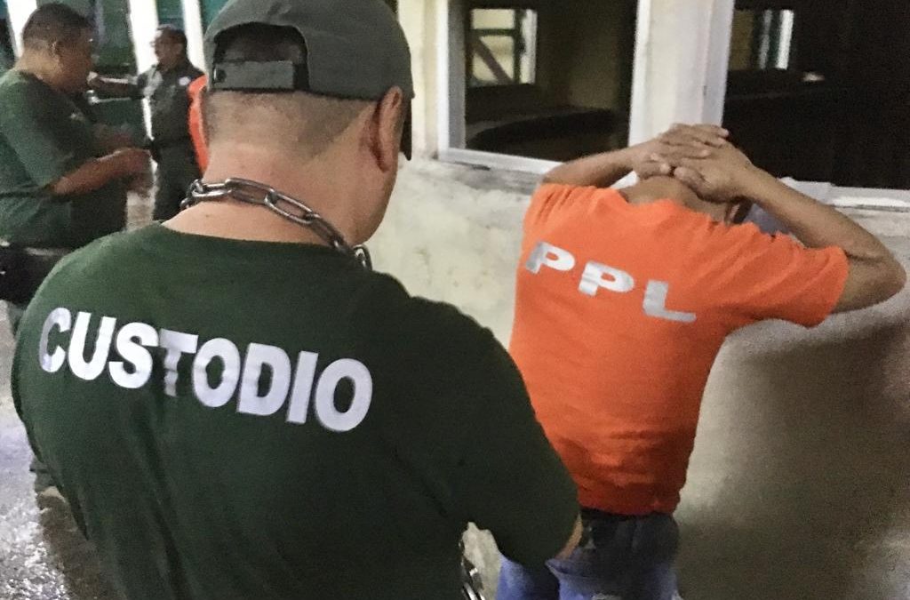 Traslada SSP 23 reclusos a centros de reinserción federal