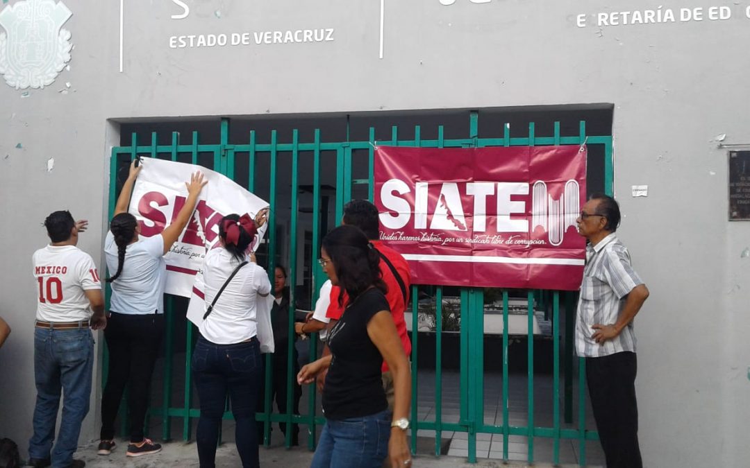 Por segunda vez en la semana toman la delegación SEV en Veracruz