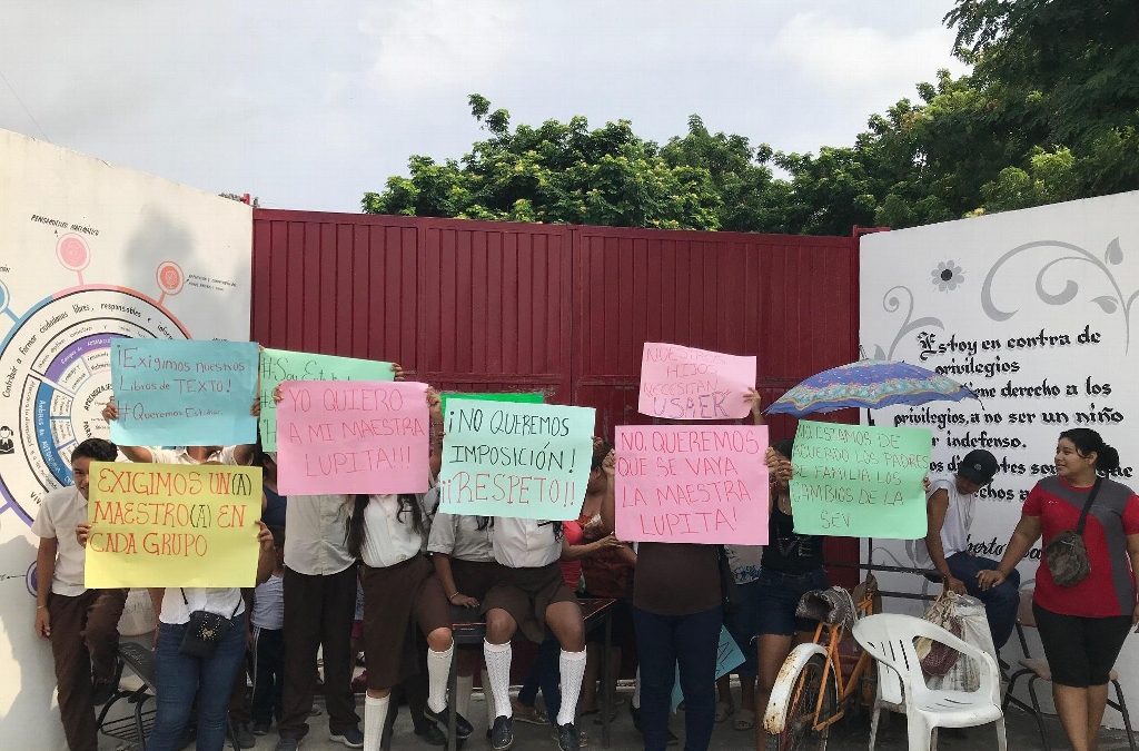 No hay maestro, libros, ni televisiones en telesecundaria en Reserva 1 de Veracruz