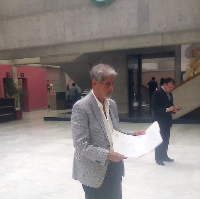 Líder de los 400 pueblos acude al Congreso, pide Juicio Político contra Winckler