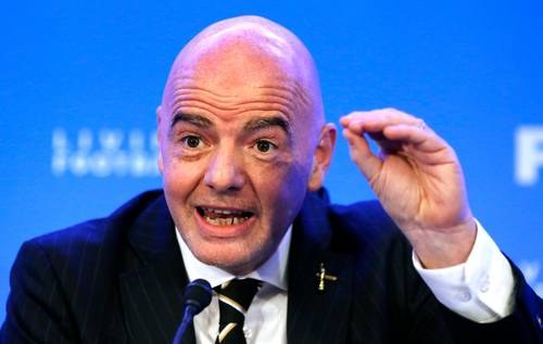 Pide Infantino a Irán que permita entrada de mujeres a estadios