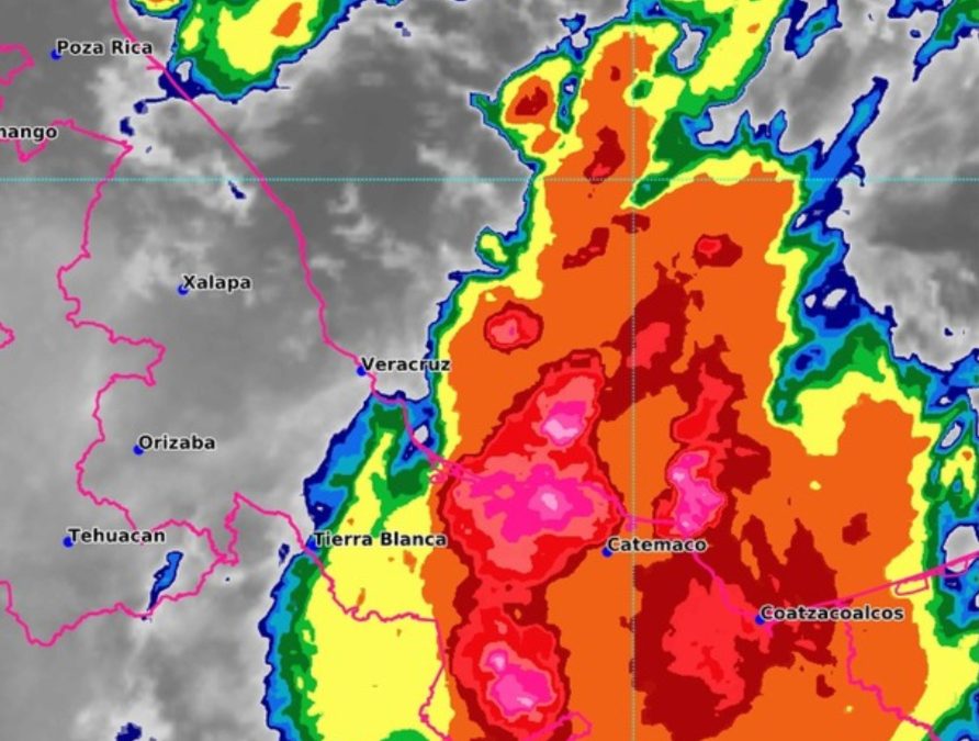 Vaguada provocaría lluvias en costa central de Veracruz: Meteorólogo