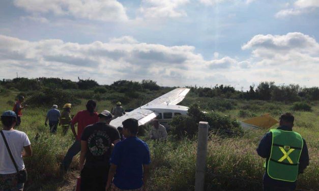 Cae avioneta en Carretera a Laredo, en Apodaca