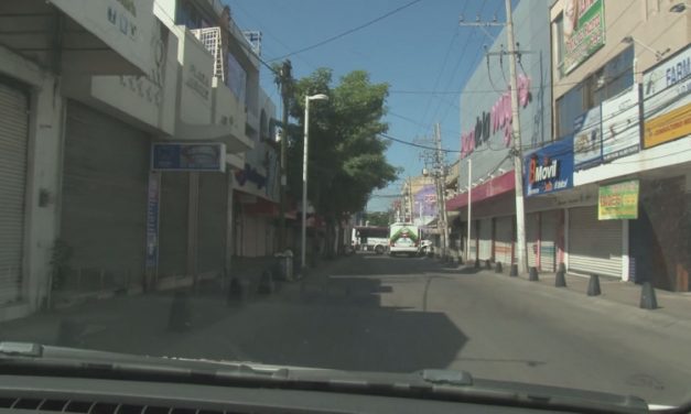 Desolado y con comercios cerrados lució el centro de Culiacán este viernes