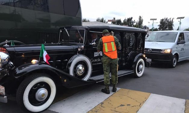 Ya están en México los restos del cantante #JoséJosé,