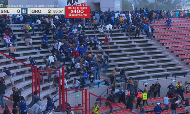 ¡Se interrumpe el partido entre el Atlético de San Luis y Querétaro!  (VER FOTOS Y VIDEOS) Se registró violencia en una de las cabeceras del Alfonso Lastras.