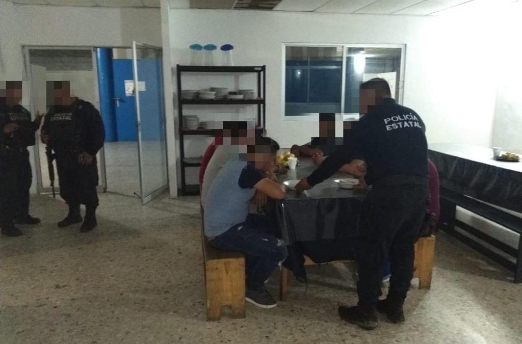 Resguarda SSP a 15 migrantes centroamericanos; seis detenidos