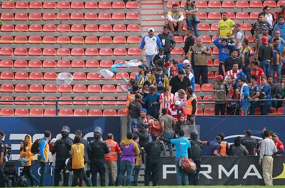 Violencia en el estadio Alfonso Lastras