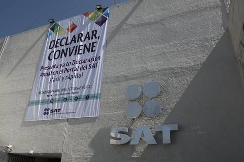 Veo a Coparmex como partido opositor; defiende facturas falsas: AMLO