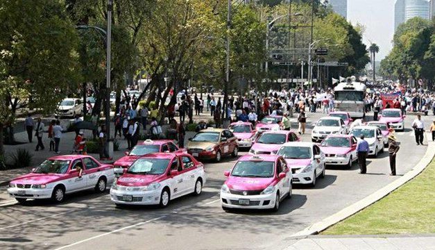 Autoridades capitalinas piden tomar precauciones por paro de taxistas