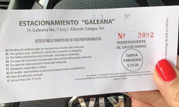 Es legal el cobro de estacionamiento en frente al centro de idiomas #Xalapa?