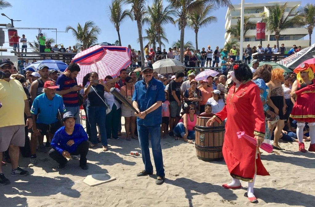 Invitan al tradicional partido de “Solteras vs Casadas” en Playa Martí de Veracruz