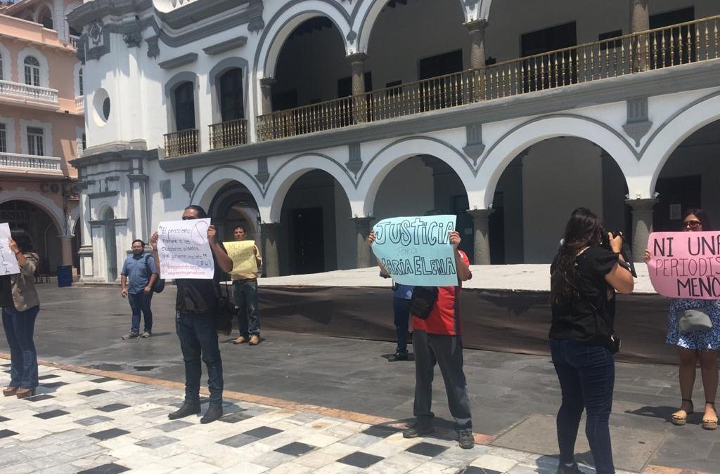 Se manifiesta gremio periodístico en Veracruz por asesinato de reportera en Papantla