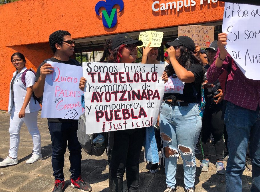 Marchan estudiantes de la UV para exigir justicia y alto a la violencia