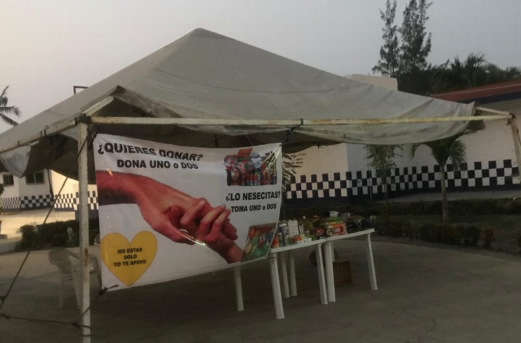 Instalan centro de acopio en Playa Linda para ayudar necesitados
