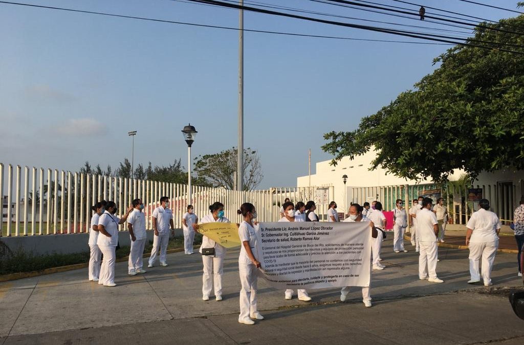 MANIFESTANTES LIBERAN BULEVARD DE BOCA DEL RIO