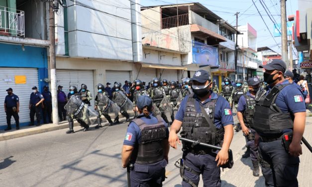 DESALOJO VENDEDORES DE TUXTEPEC