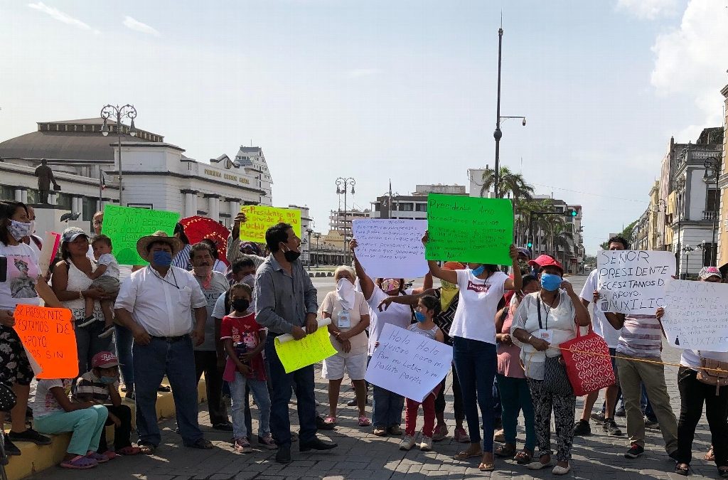 BLOQUEAN EL PUENTE MORELOS