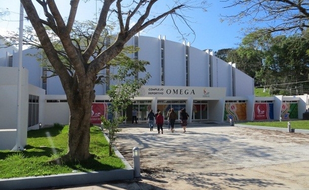 Pide gobernador entregar de forma temporal inmuebles al IMSS para atención de pacientes