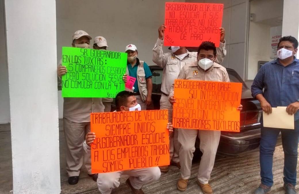 Tras anunciar llegada de Gobernador a Catemaco, vectores se manifiestan tras despidos injustificados realizados