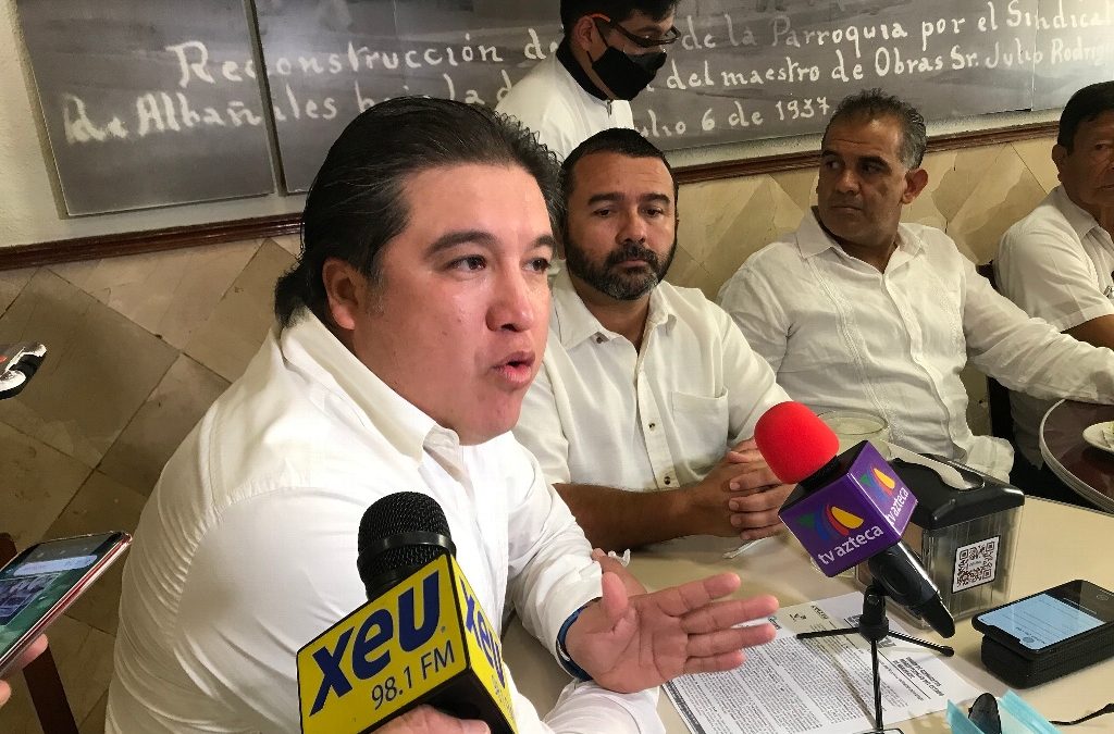 Hay adeudos de más de mil 500 mdp en seguros para maestros en Veracruz: Sindicato