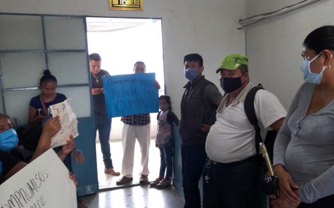 ALCALDE NEFASTO Y MENTIROSO DEJA EN EL OLVIDO LO QUE PROMETIO EN CAMPAÑA