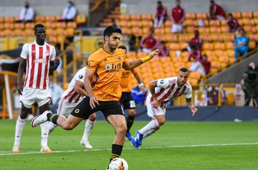 Raúl Jiménez el mejor jugador de la temporada con los Wolves