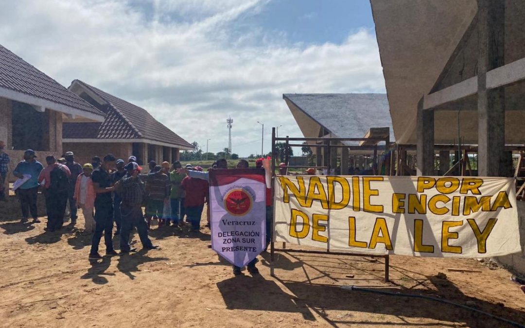 Adeudos detienen obra de Universidad de AMLO en Coatza