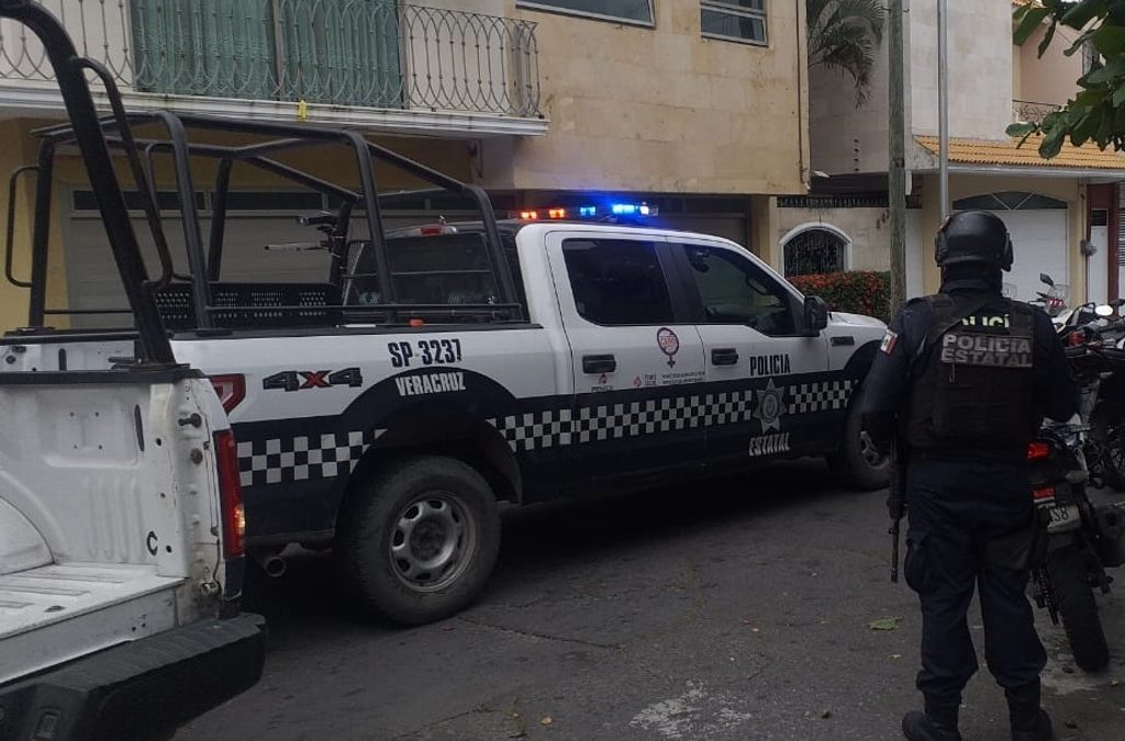 Se dio una intensa movilización policiaca al mediodía de este miércoles en calles del fraccionamiento Reforma de esta ciudad de Veracruz