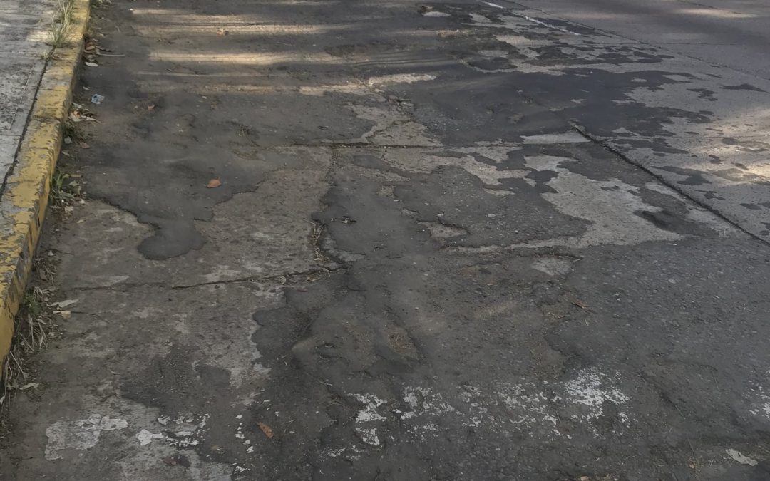 @AytoXalapa ⁩ hace falta una manita en la avenida “Maestros Veracruzanos”…