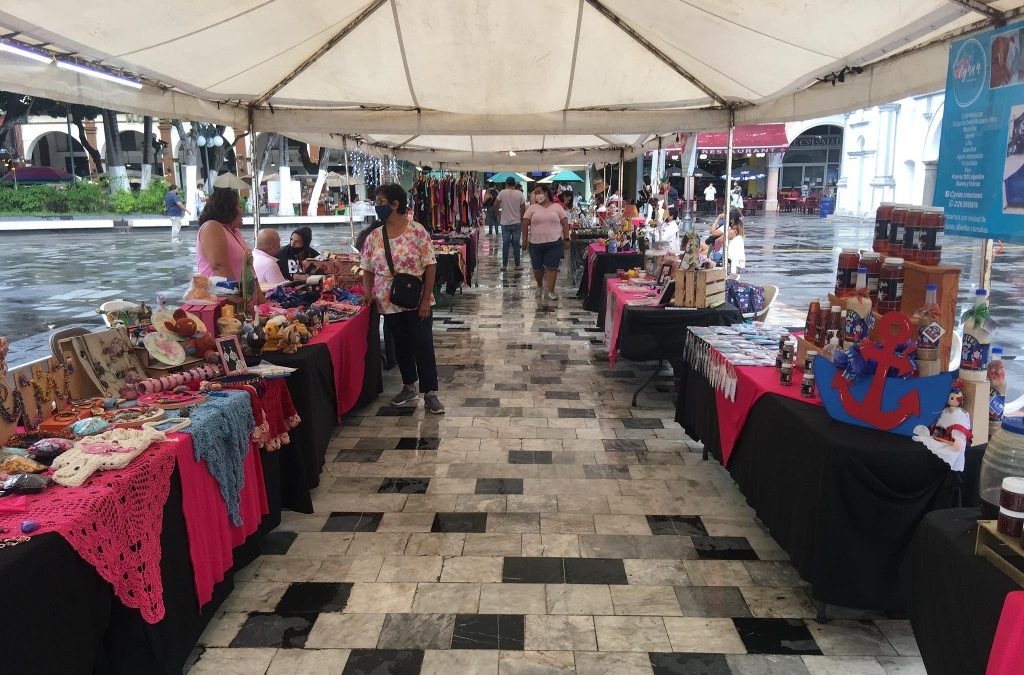 Piden uso de cubrebocas para asistir a Independencia peatonal en Veracruz