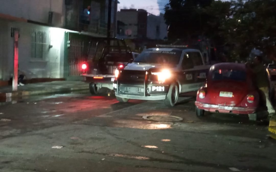 Operativo policíaco por supuesta granada en #Veracruz (FOTOS)