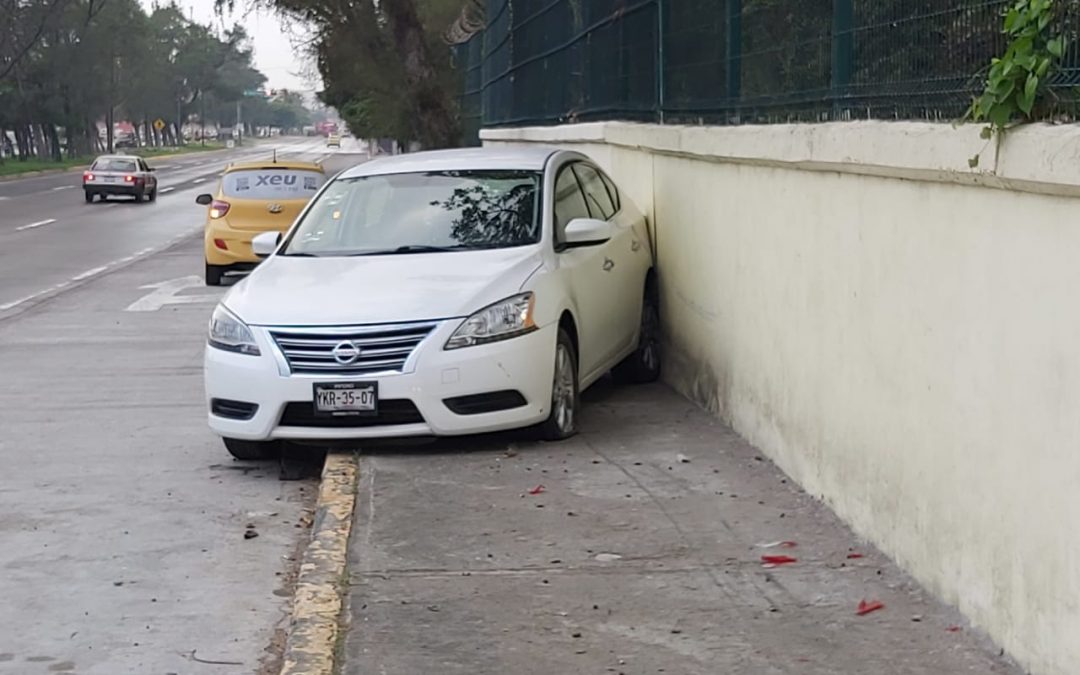 La conductora sólo se llevó el susto de su vida y una multa por lo ocurrido.