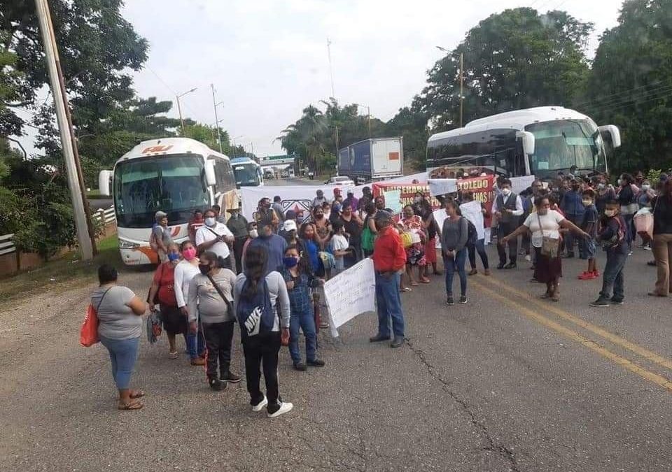 Fue tomada la Caseta en el Puente de Caracol de Tuxtepec Oaxaca