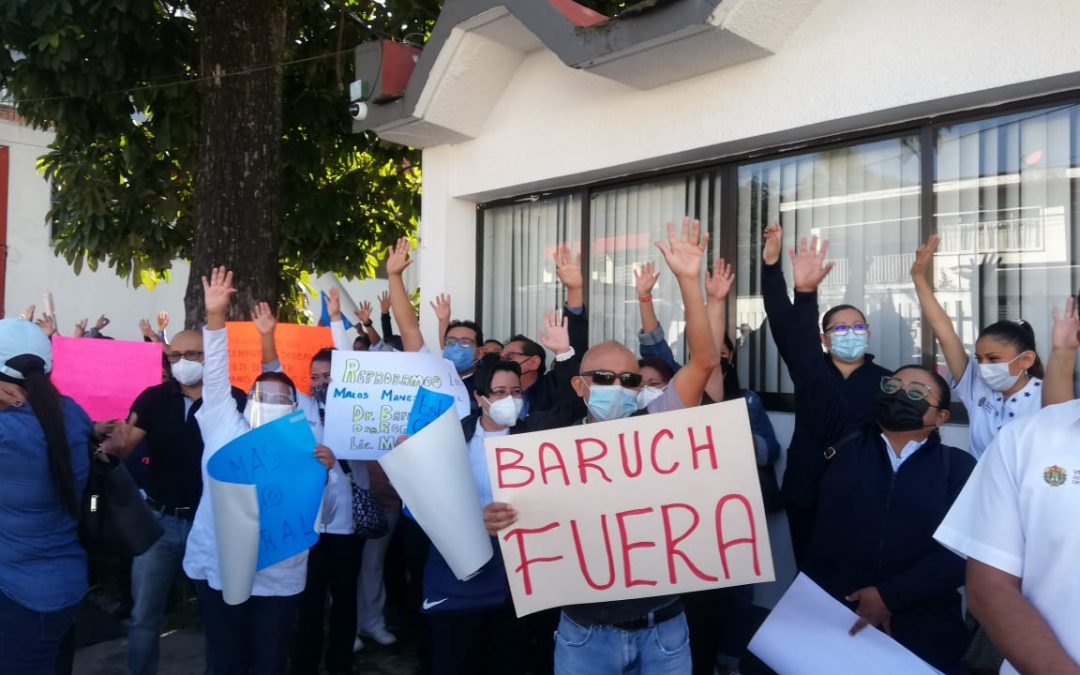 Trabajadores de la Jurisdicción Sanitaria número 7 en Orizaba se manifestaron de nueva cuenta