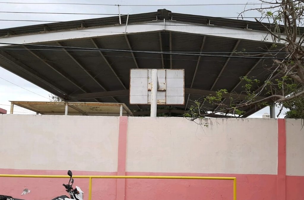 DOMO DAÑADO POR FUERTES RACHAS HURACANAS EN BOCA DEL RIO
