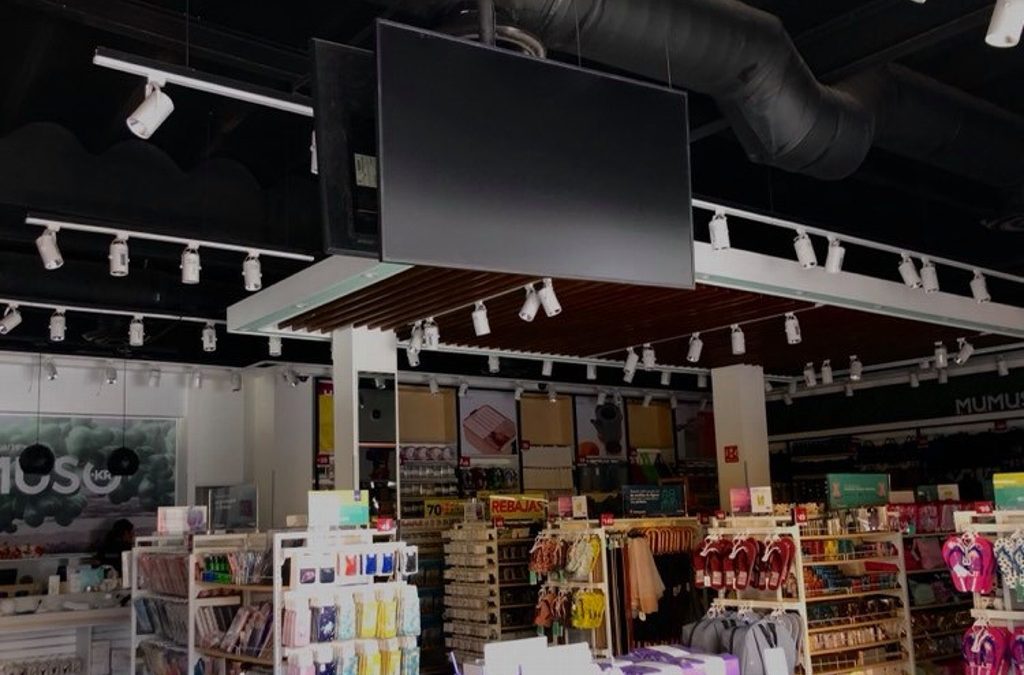 SIN ENERGÍA ELECTRICA COMERCIOS TRAS INCENDIO