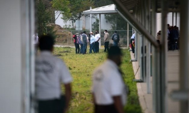 ENCIERRAN A EMPLEADOS DE CONAGUA