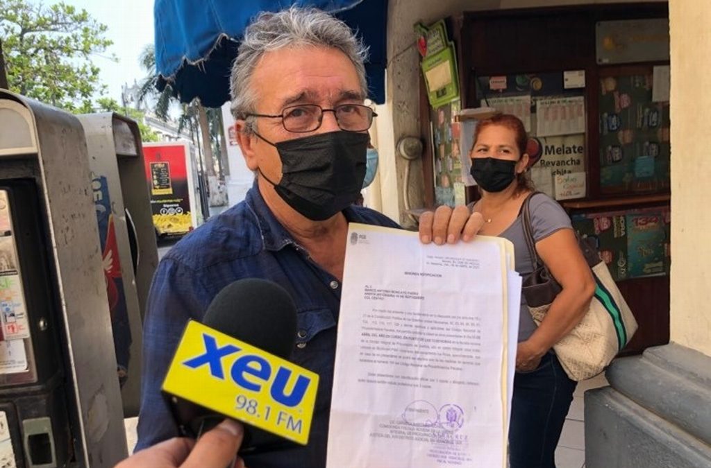 Se presenta a la Fiscalía, pero al llegar a su casa le notifican otra denuncia
