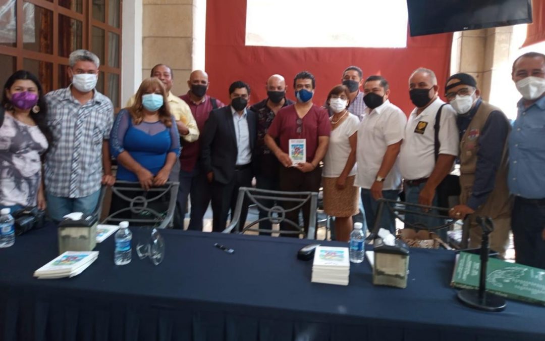 El periodista deportivo Diego Hernández Tejeda realizó la presentación de su libro “Golpes y patadas del COVID-19 al deporte