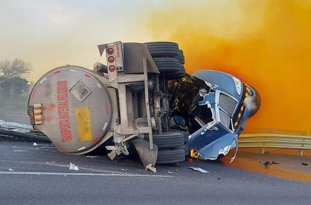 Aparatoso accidente sobre la autopista Puebla-Córdoba