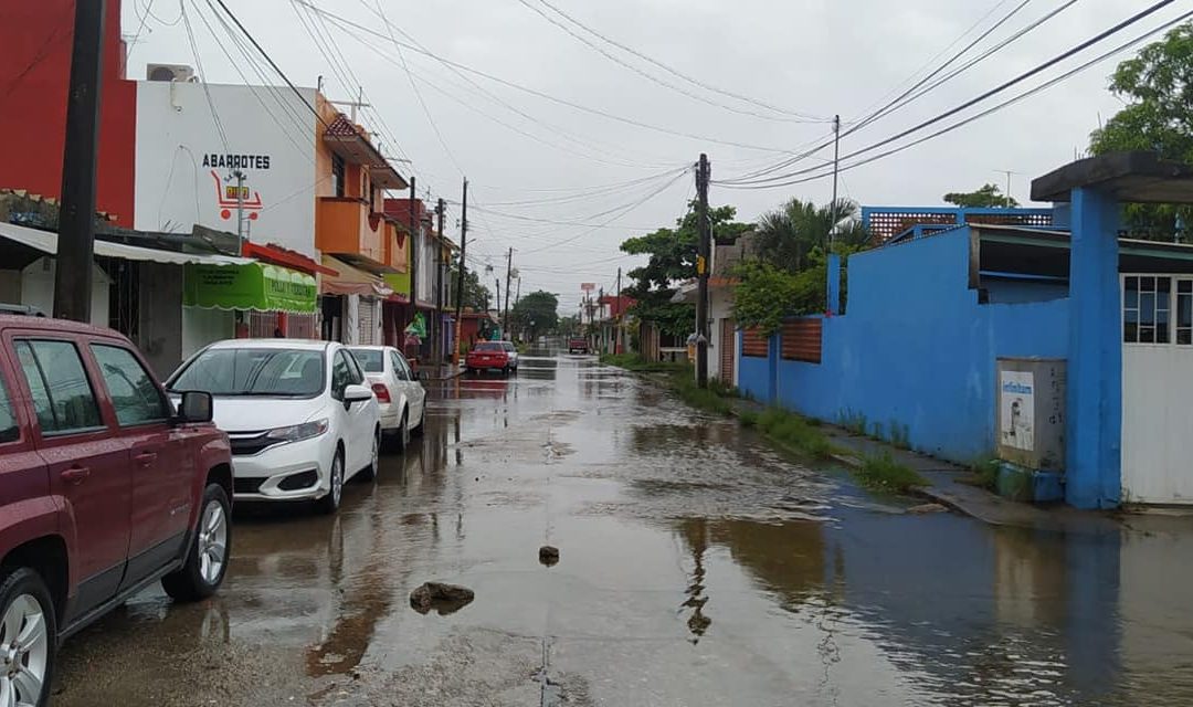 ENCHARCAMIENTOS EN COSAMALOAPAN POR INTENSAS LLUVIAS