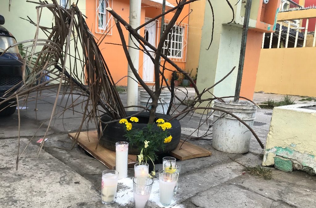 VECINOS ENFURECIDOS POR TRAGEDIA EN CHIVERIA