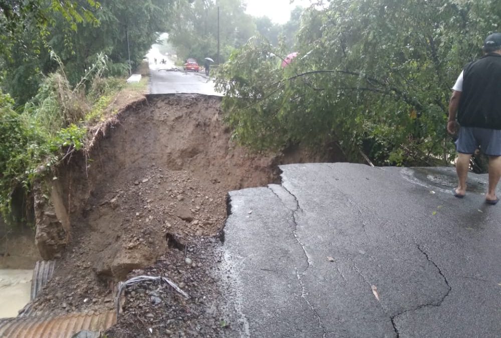 COLAPSA PUENTE EN MISANTLA