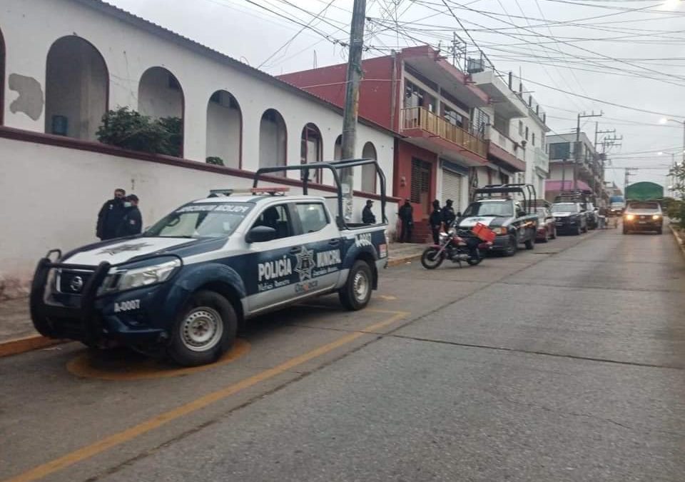 ASALTAN TESORERIA Y SE LLEVAN UN MILLON DE PESOS